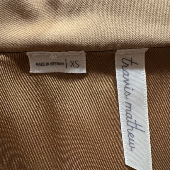 Travis Mathews Mont Blanc Quilted Cropped Puffer Jacket - Picture 4 of 6